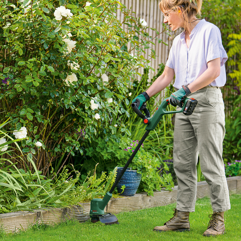 Bosch grästrimmer Easy 18V